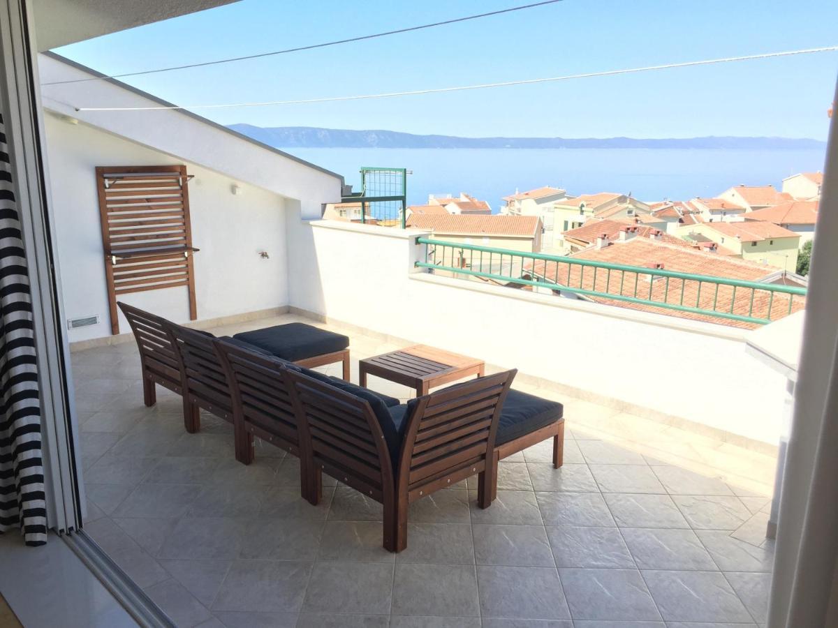 Apartments Leut 80M From The Sea Podgora Quarto foto